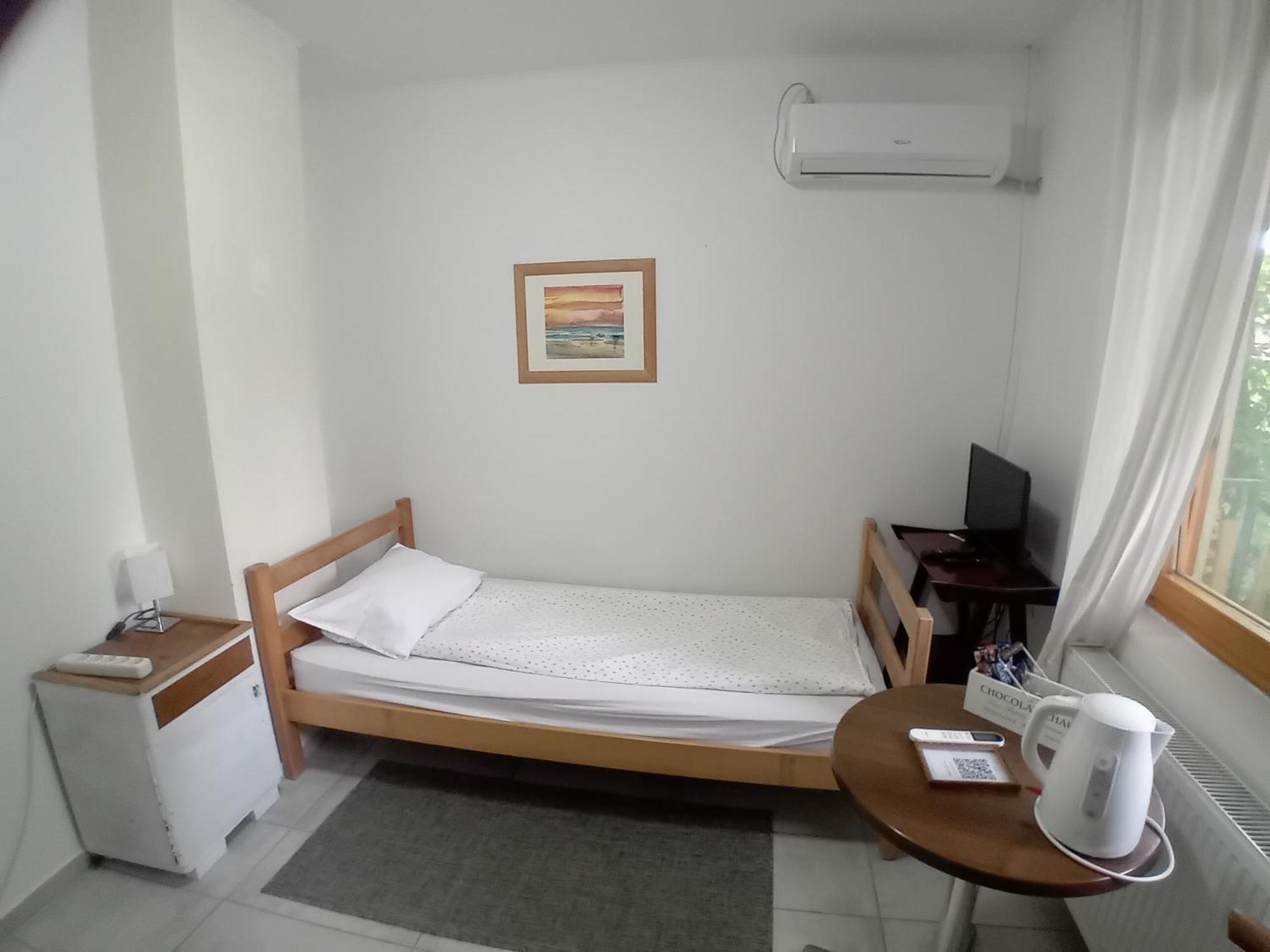 Zeravica Rooms B&B 斯雷姆斯基卡尔洛夫奇 外观 照片